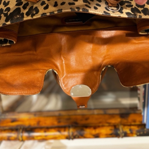 Ralph Lauren Ricky Bag. Leopard Print, Canvas Tote with Brown Leather Trim. - Picture 6 of 7